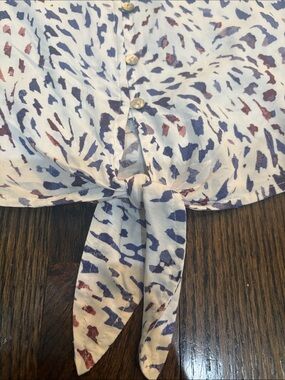Tie-Front Short Sleeve Blouse in White with Blue & Pink Print